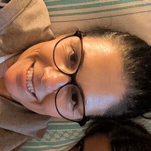 Meet your Posher, Rebekah